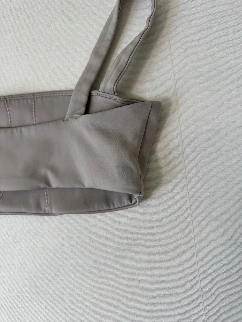 Vuori Evolve Square Neck Sports Bra Small